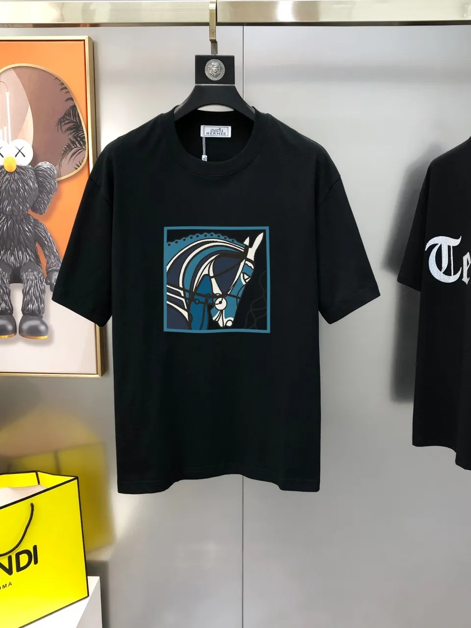 Her** New Arrival Original T 🔥 ✨✨Premium Quality OS Hot Sale✨✨ logo 100% Factory Size：S-2XL Black White